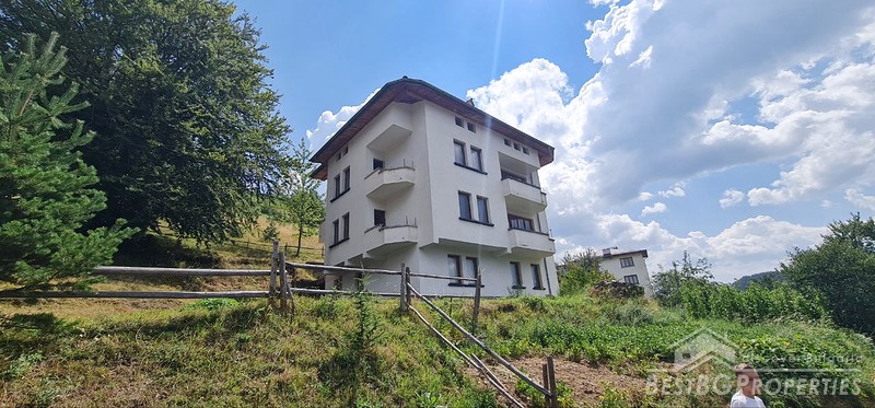 Spacious mountain house for sale near Pamporovo