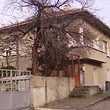 House with six rooms in good condition