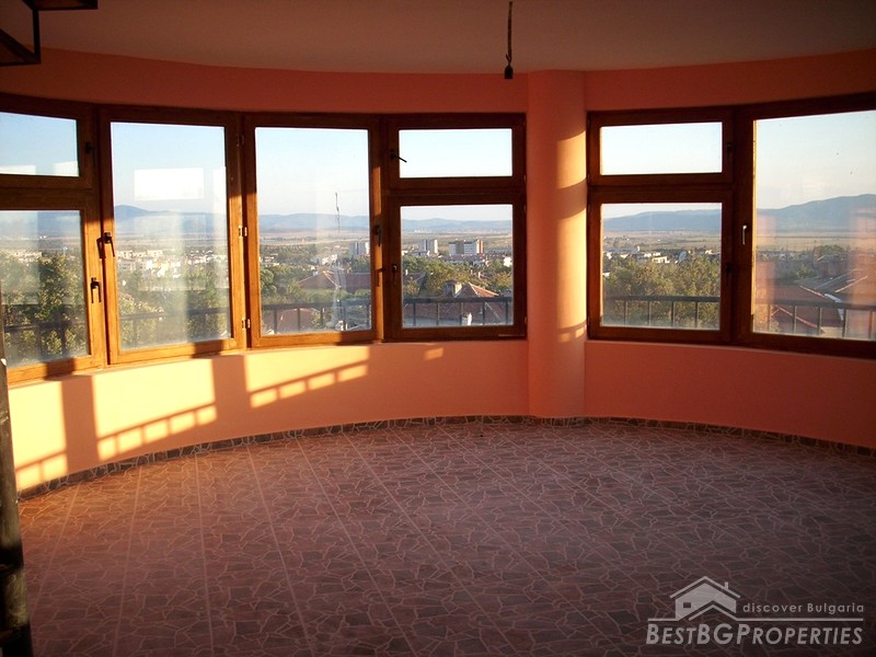 Apartment for sale in Karlovo