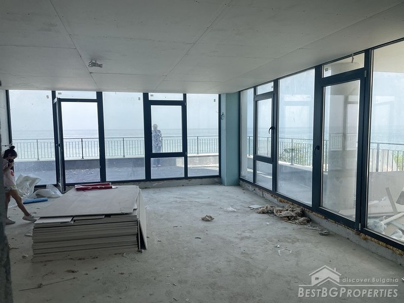 Apartment for sale on the first line in Obzor