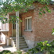 Attractive One-Storey House Near Shoumen