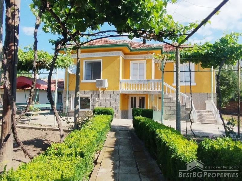 Beautiful house for sale in the town of Straldzha