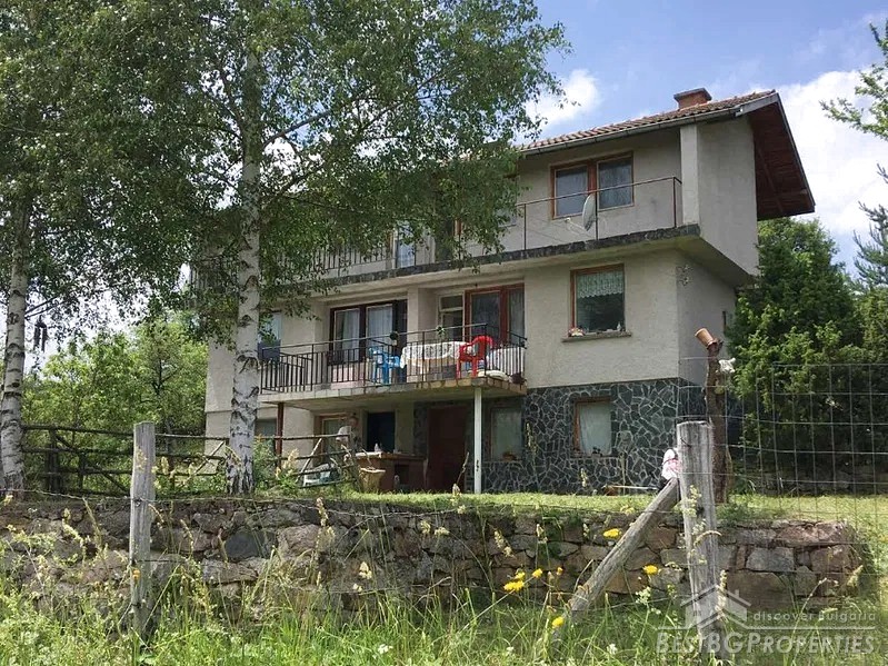 Beautiful house for sale near the Serbian border