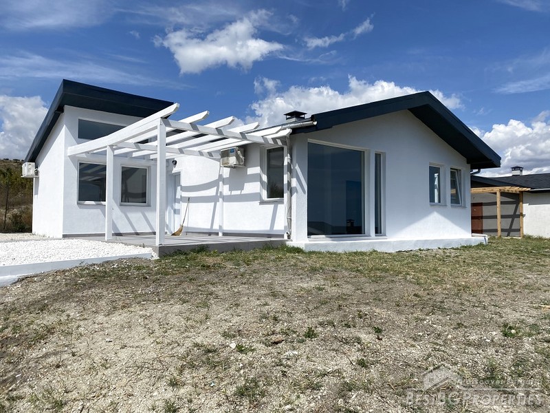 Boutique villas for sale by the sea