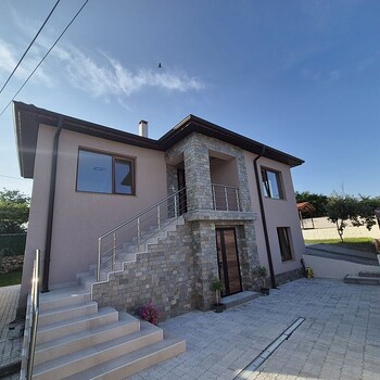 Houses in Hisarya