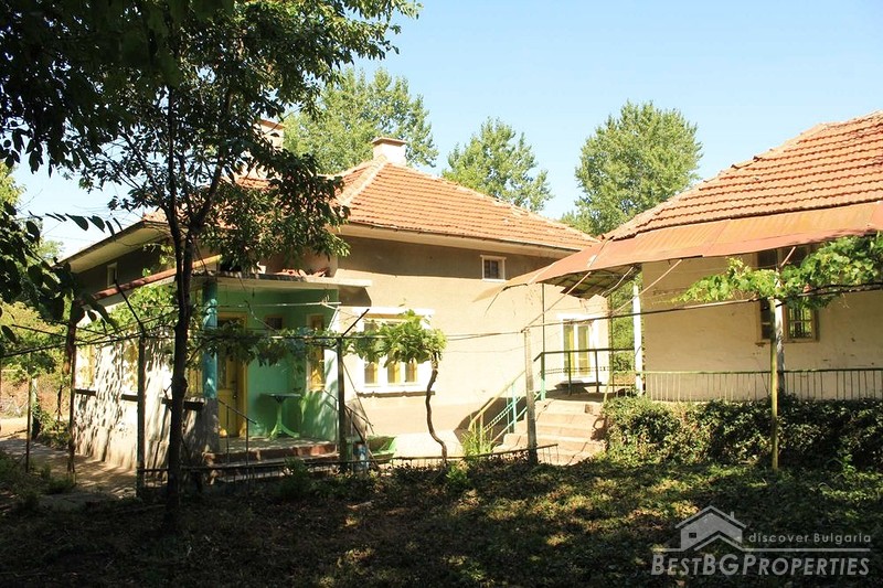 Country house for sale close to Montana