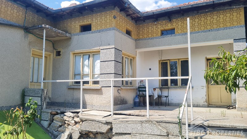 Country house for sale near General Toshevo