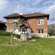 Country house for sale near Montana