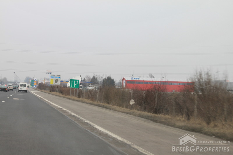 Development plot of land for sale on the highway at the entrance of Sofia