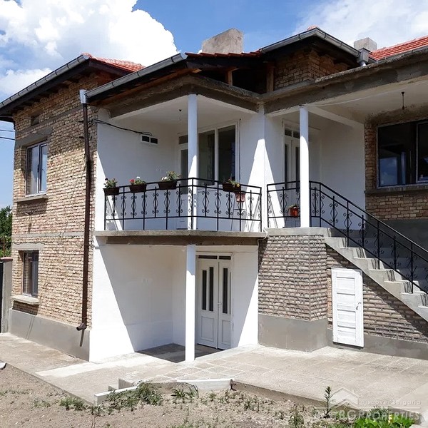 Fully renovated house for sale close to Shumen