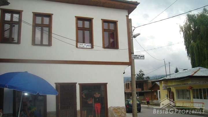 Guest house for sale in Batak