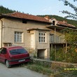 House for sale at the foot of the Mountain