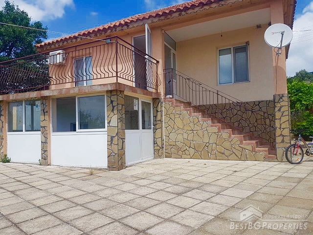 House for sale close to the sea