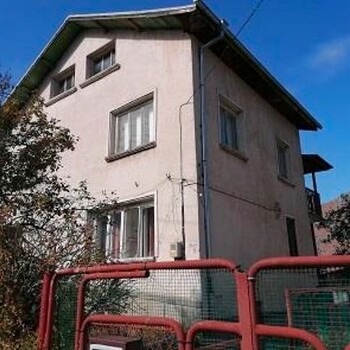 Houses in Devin