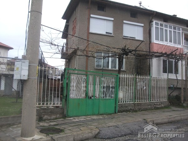 House for sale in Dupnitsa