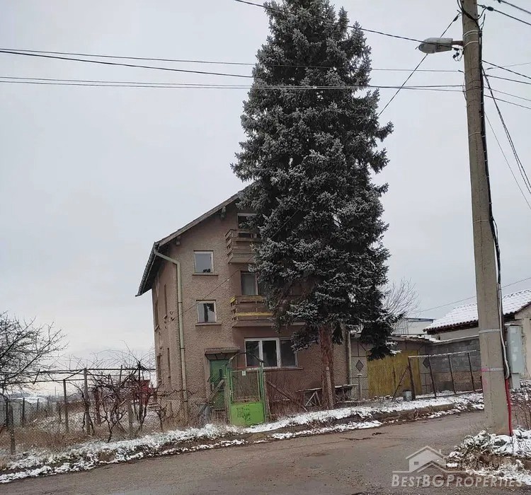 House for sale in close vicinity to Sofia