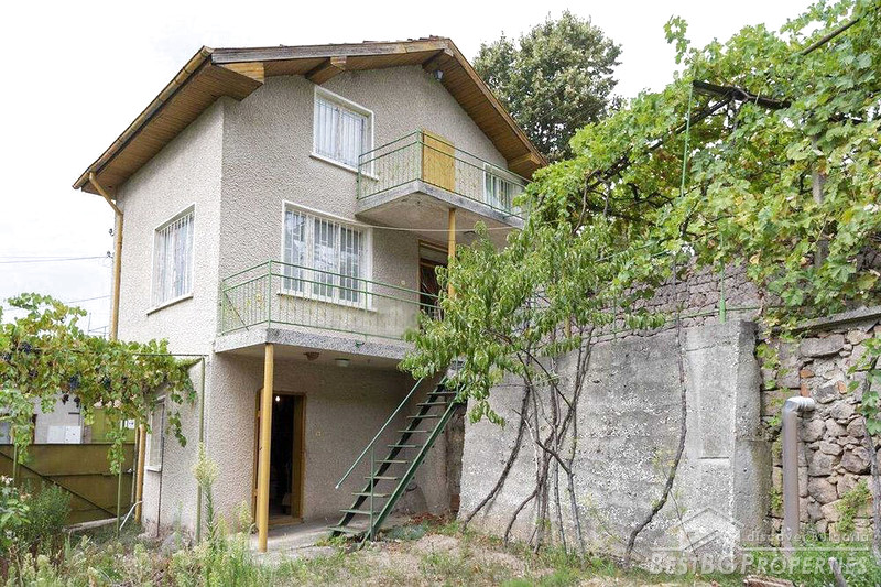 House for sale in the mountains close to Pazardzhik