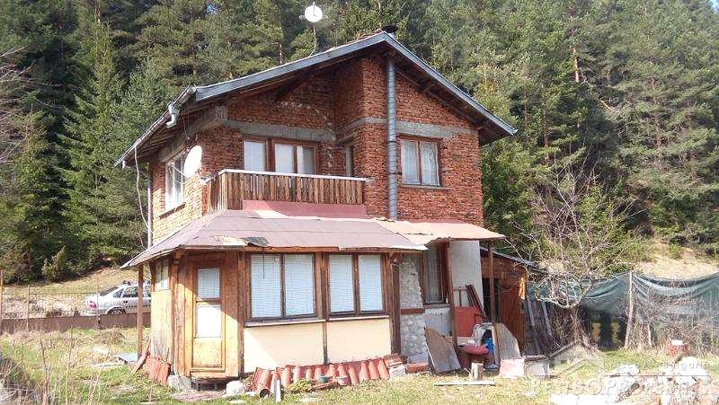 House for sale in the mountains near Borovets