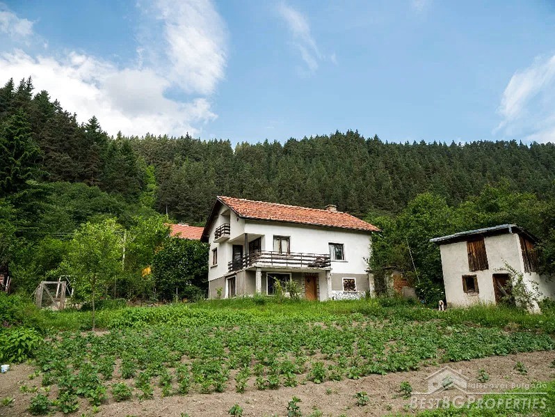 House for sale in the mountains near Borovets