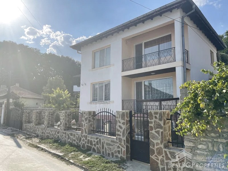 House for sale in the town of Balchik with a sea view