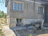 House for sale in the town of Gramada