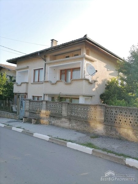 House for sale in the town of Opaka