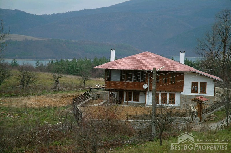 House for slae near Elena
