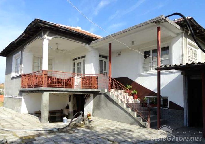 House for sale near Parvomai