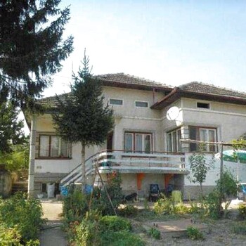 Houses in Polski Trambesh