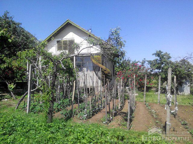 House with vinery for sale near Vratsa