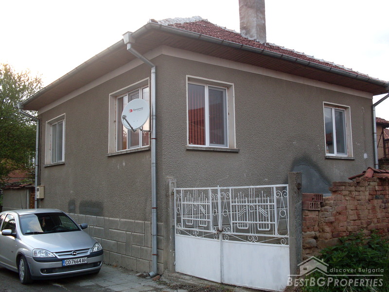 House for sale near Zlatitsa