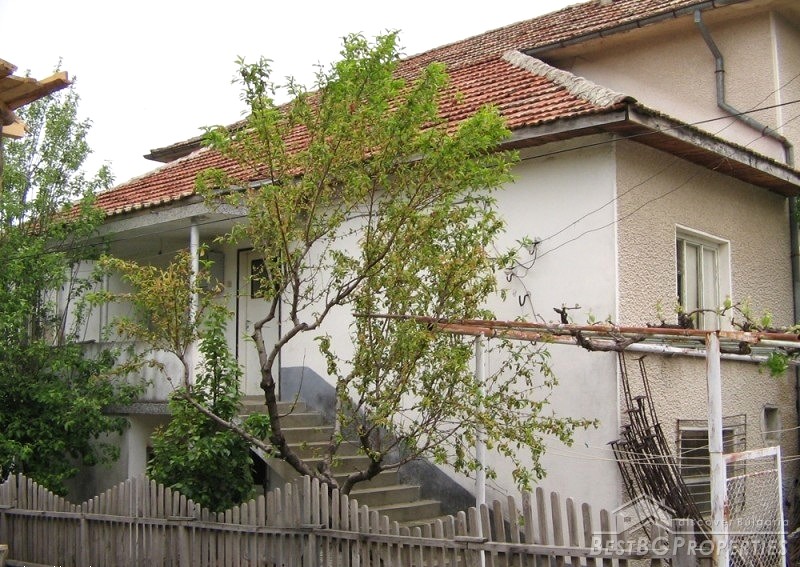 House for sale near the Greek border