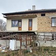 House for sale near the town of Dolni Chiflik