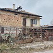 House for sale near the town of Dolni Chiflik