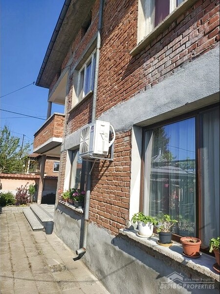 House for sale near the town of Parvomay