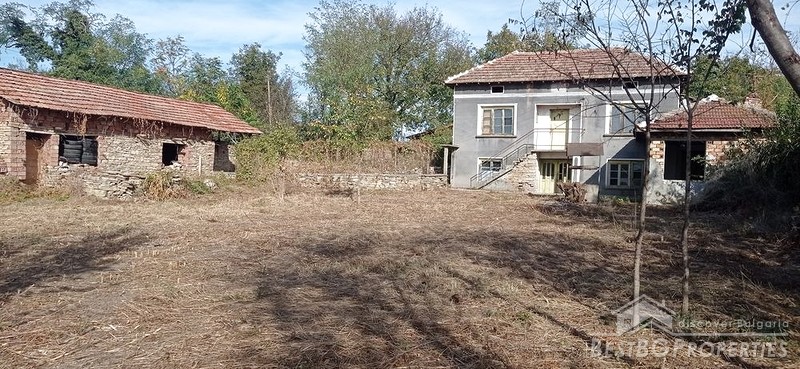 House for sale near the town of Pavlikeni
