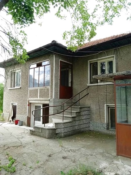 House for sale near the town of Polski Trambesh