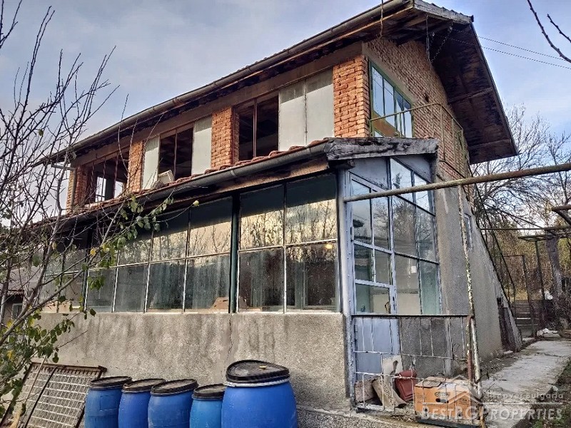 House for sale not far from  the sea