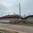 House for sale with a large yard near Ruse