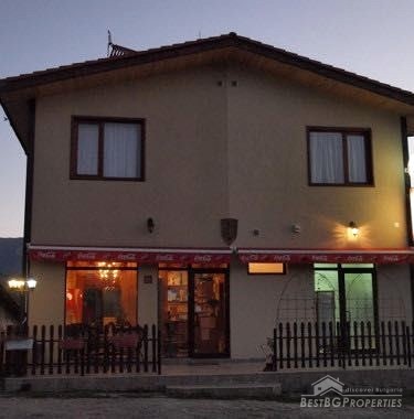 House for sale with a swimming pool in Apriltsi