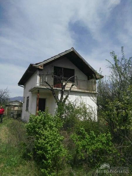 House with a large yard close to Kazanlak