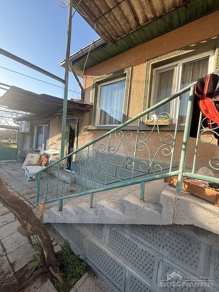 House with a large yard for sale in Haskovo