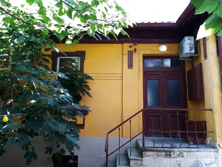 House with commercial premises for sale in Stara Zagora