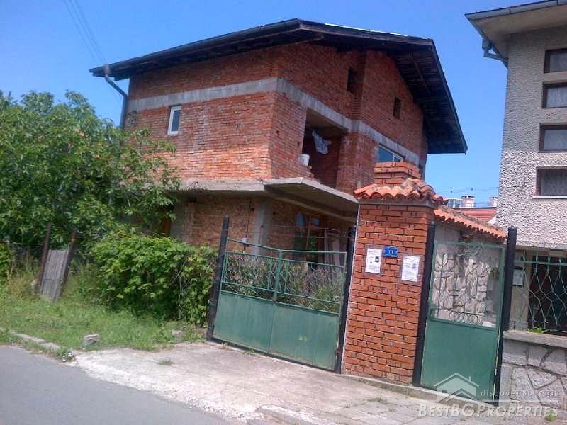 Incomplete house for sale in Chernomorets