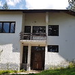 Large Building Suitable For A Family Hotel 40km Away From The Town Of Sandanski