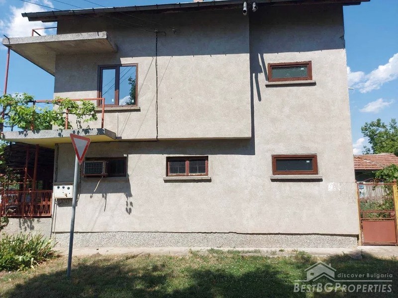 Large house for sale close to Ruse