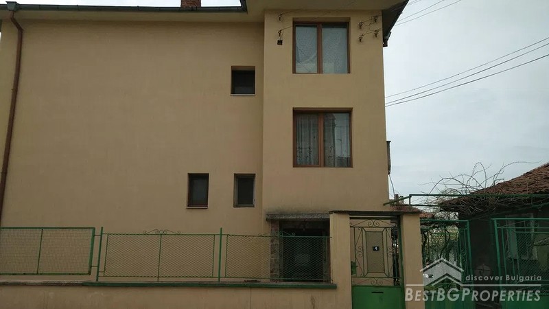 Large house for sale in Chirpan