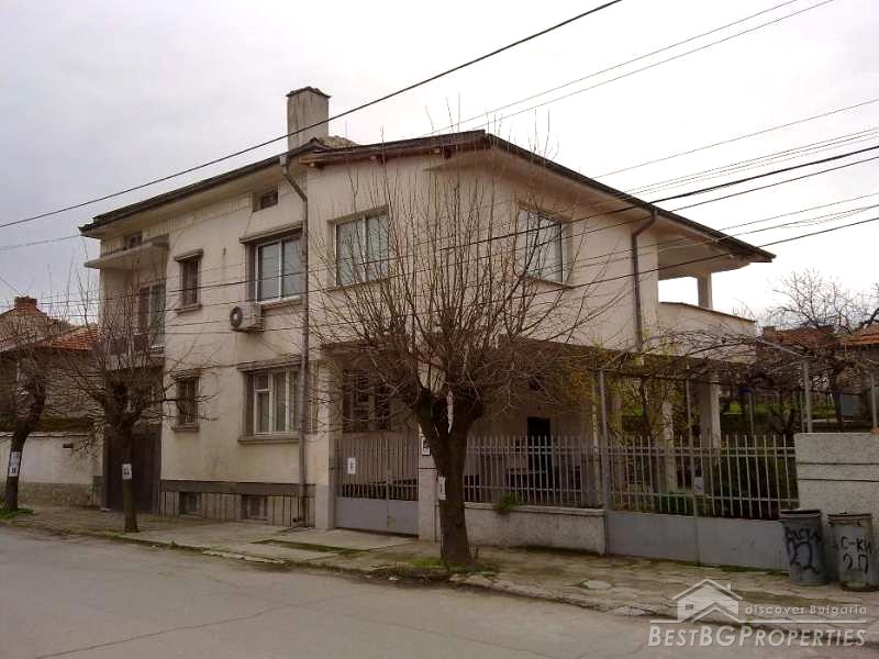Large house for sale in Harmanli