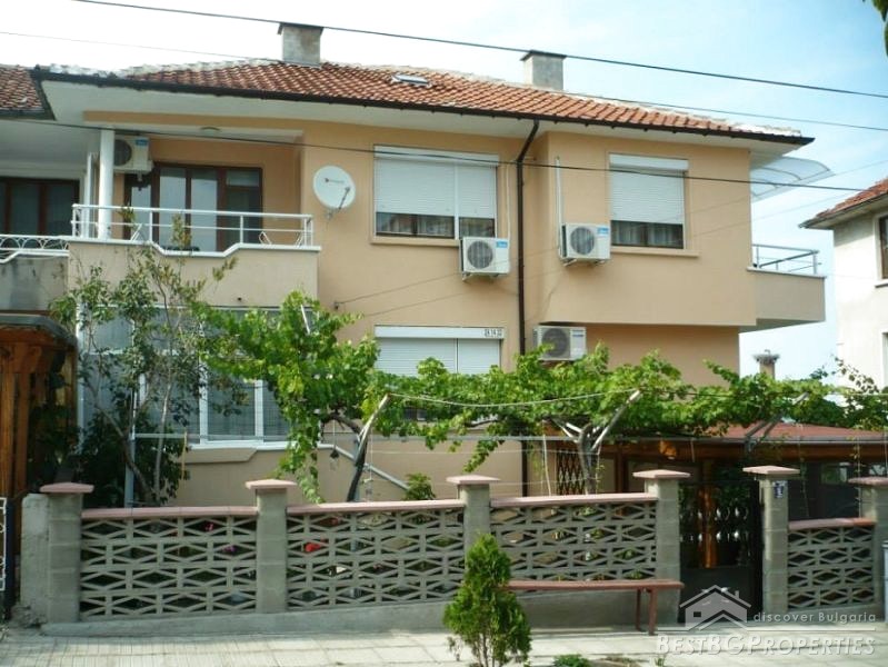 Large house for sale in Obzor