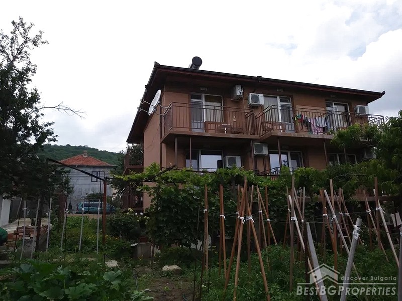 Large house for sale in the sea town of Obzor
